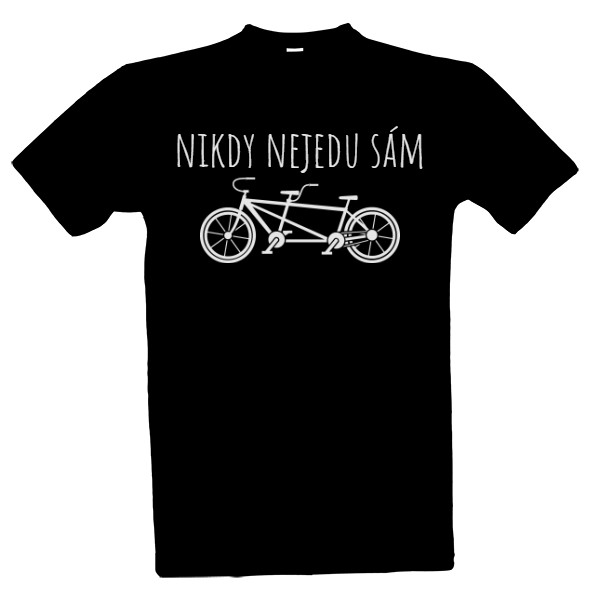 nikdy nejedu sám